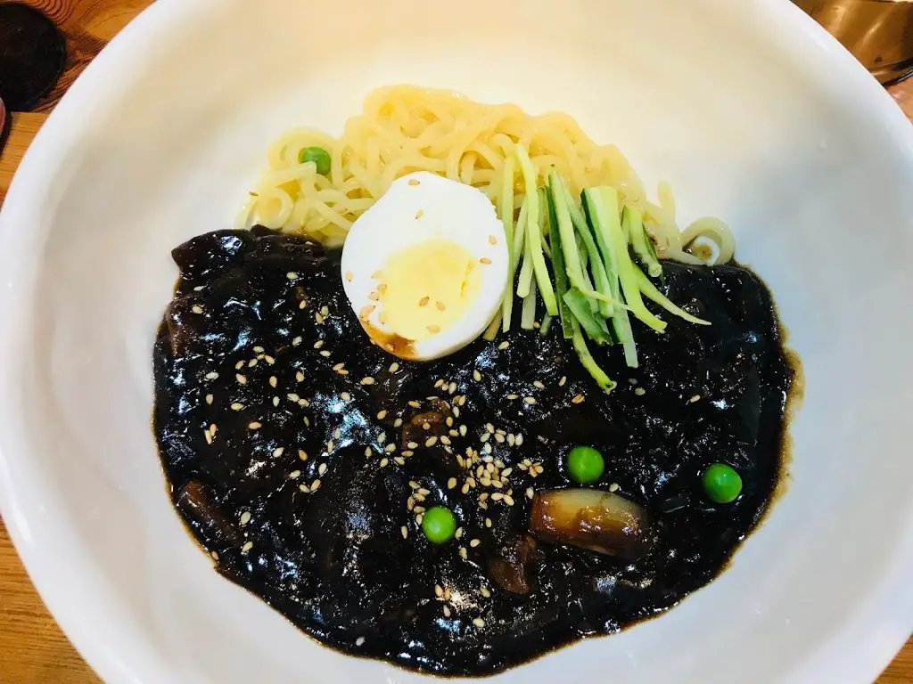 Jajangmyeon and Tangsuyuk in Singapore - Jjajangmyeon