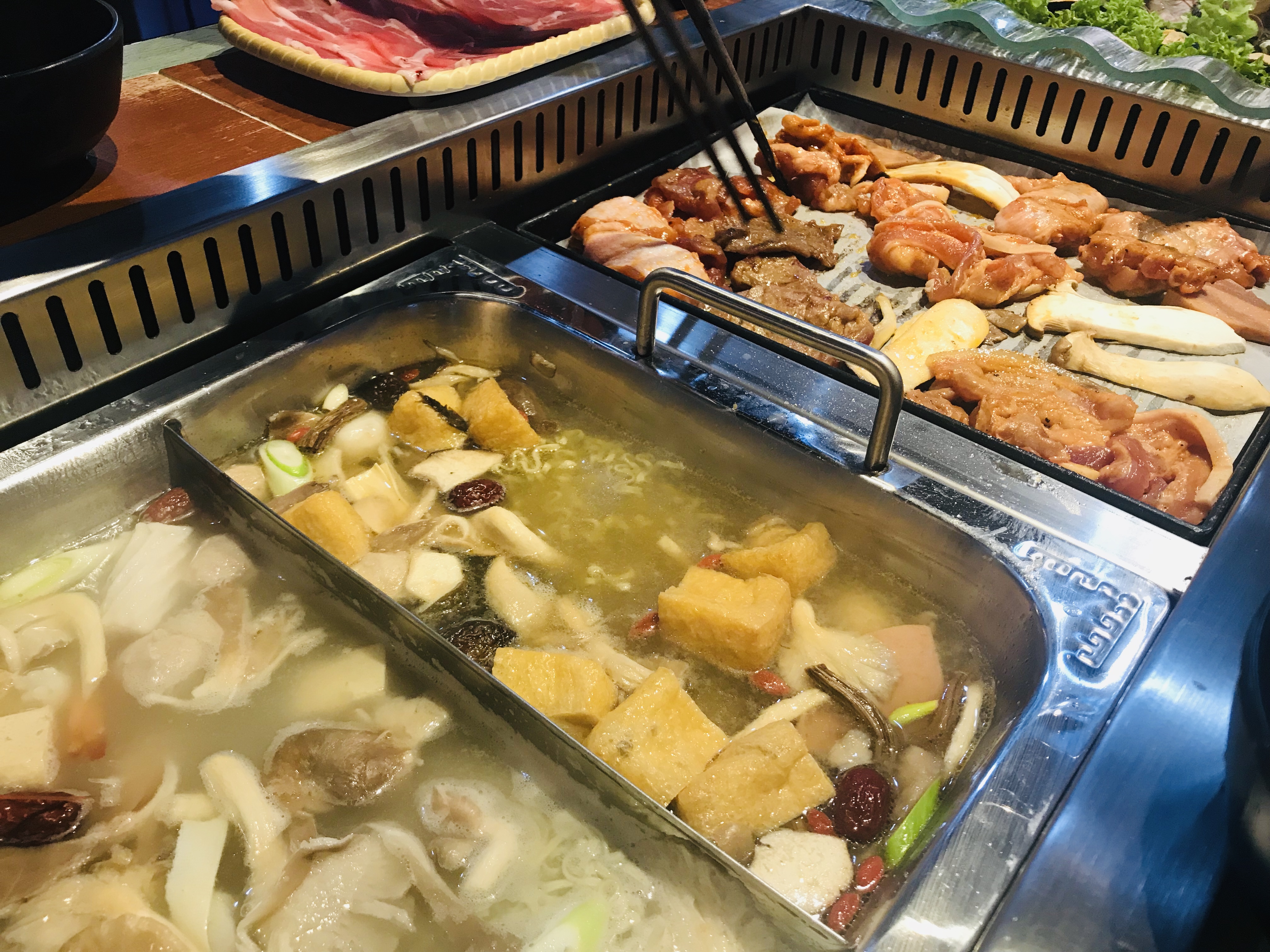 Bugis BBQ & Hotpot Buffet - Cooking