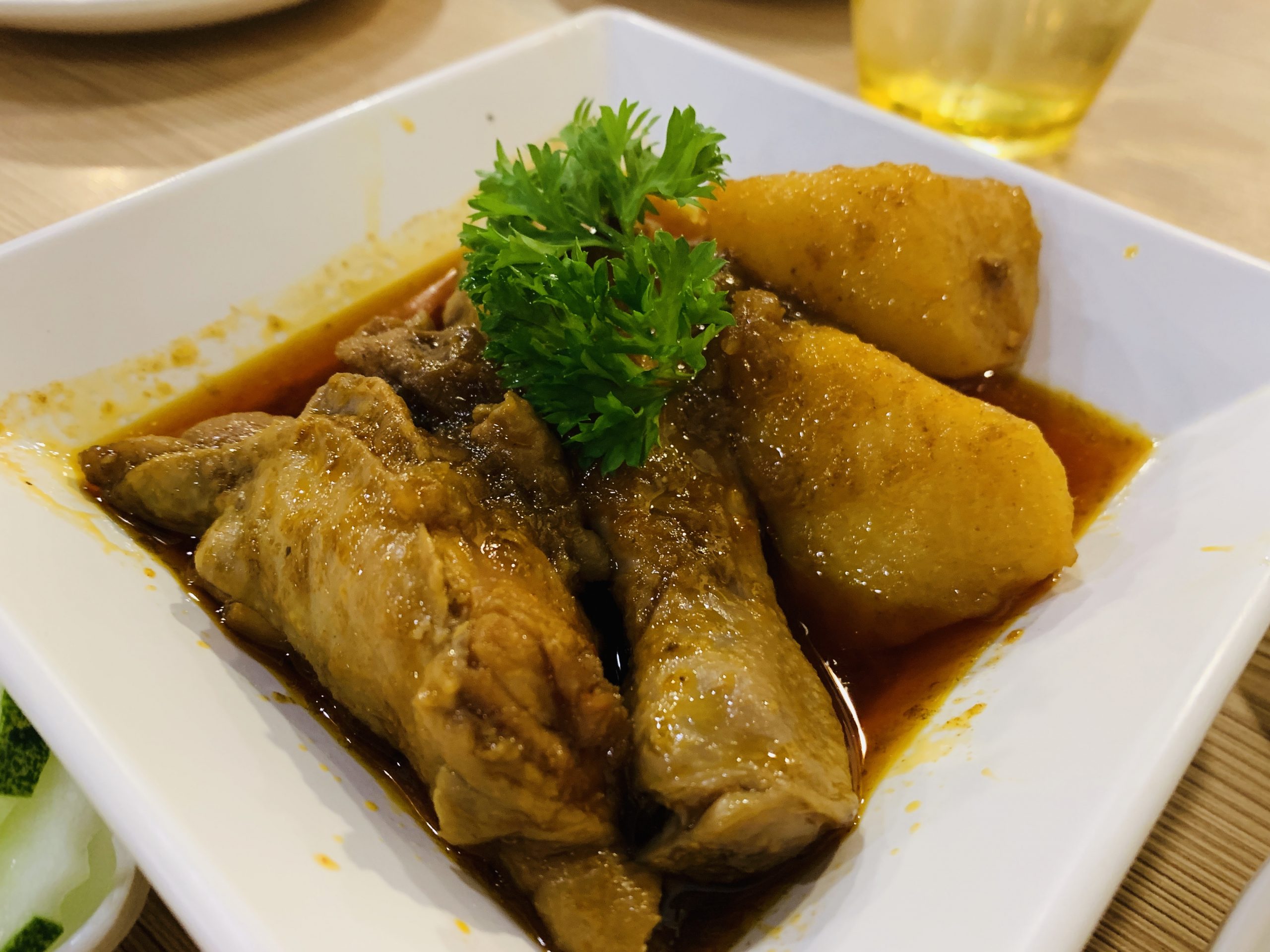 Inle Myanmar Restaurant - Butter Flavored Rice with Chicken:Pork Curry