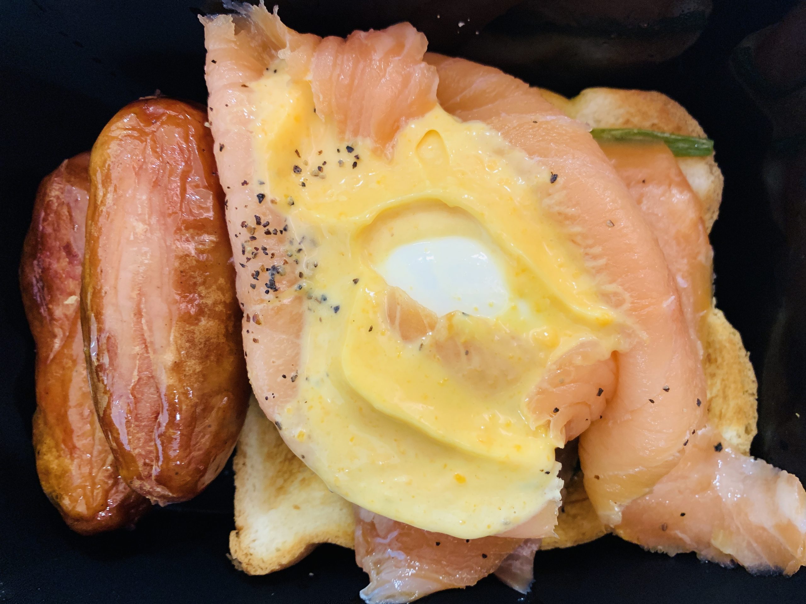 Tamago-EN - Smoked Salmon Egg Benedict Set