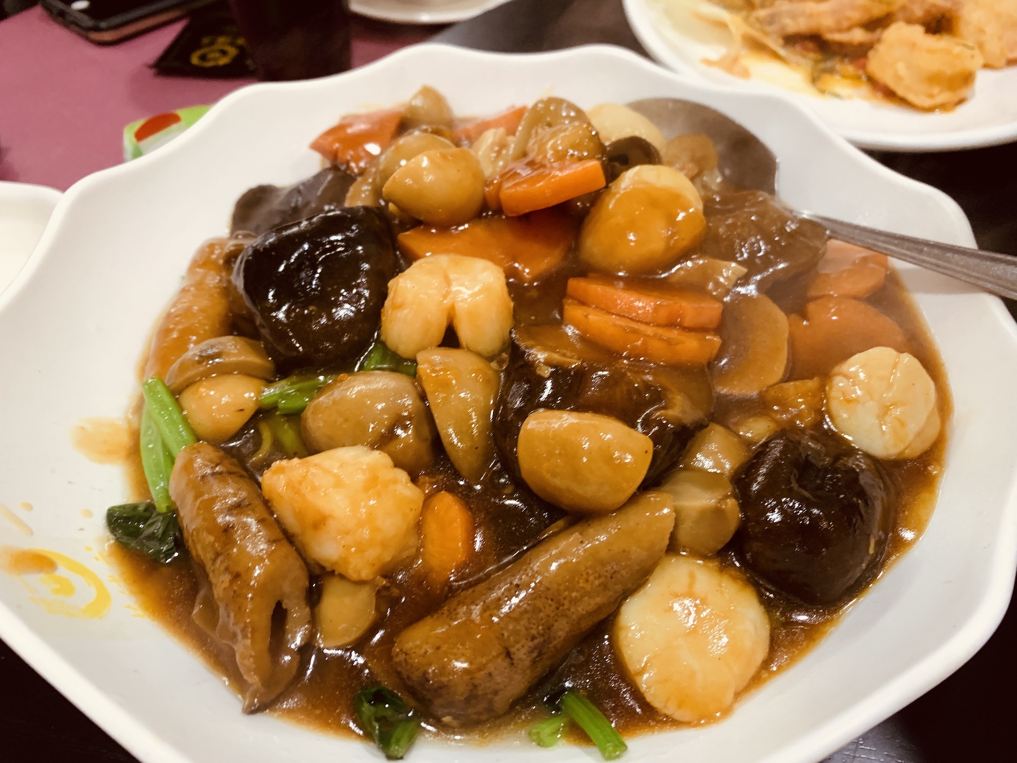 Whampoa Keng Food Street Steamboat Restaurant - Mushroom, Sea Cucumber & Scallops with Spinach
