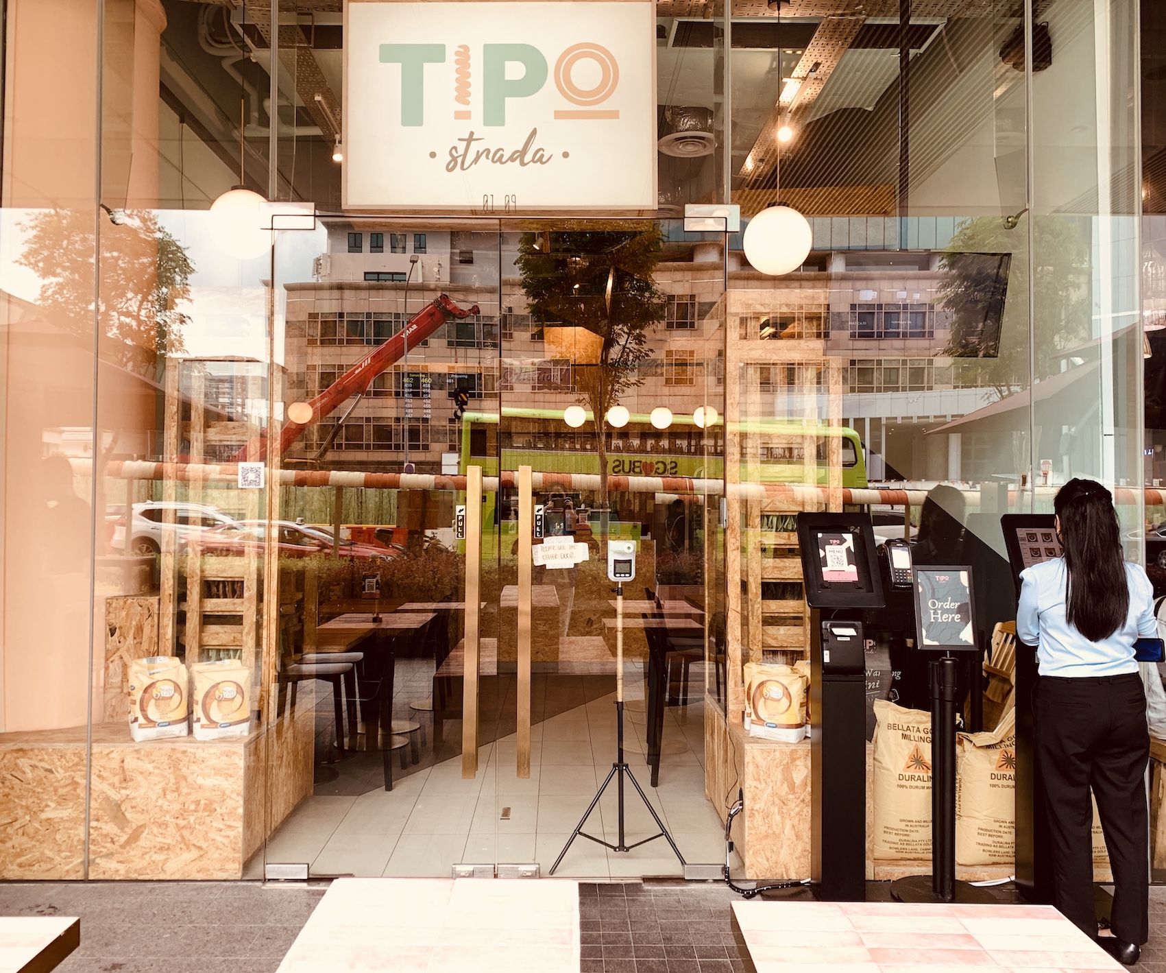 Tipo Strada - Restaurant Front