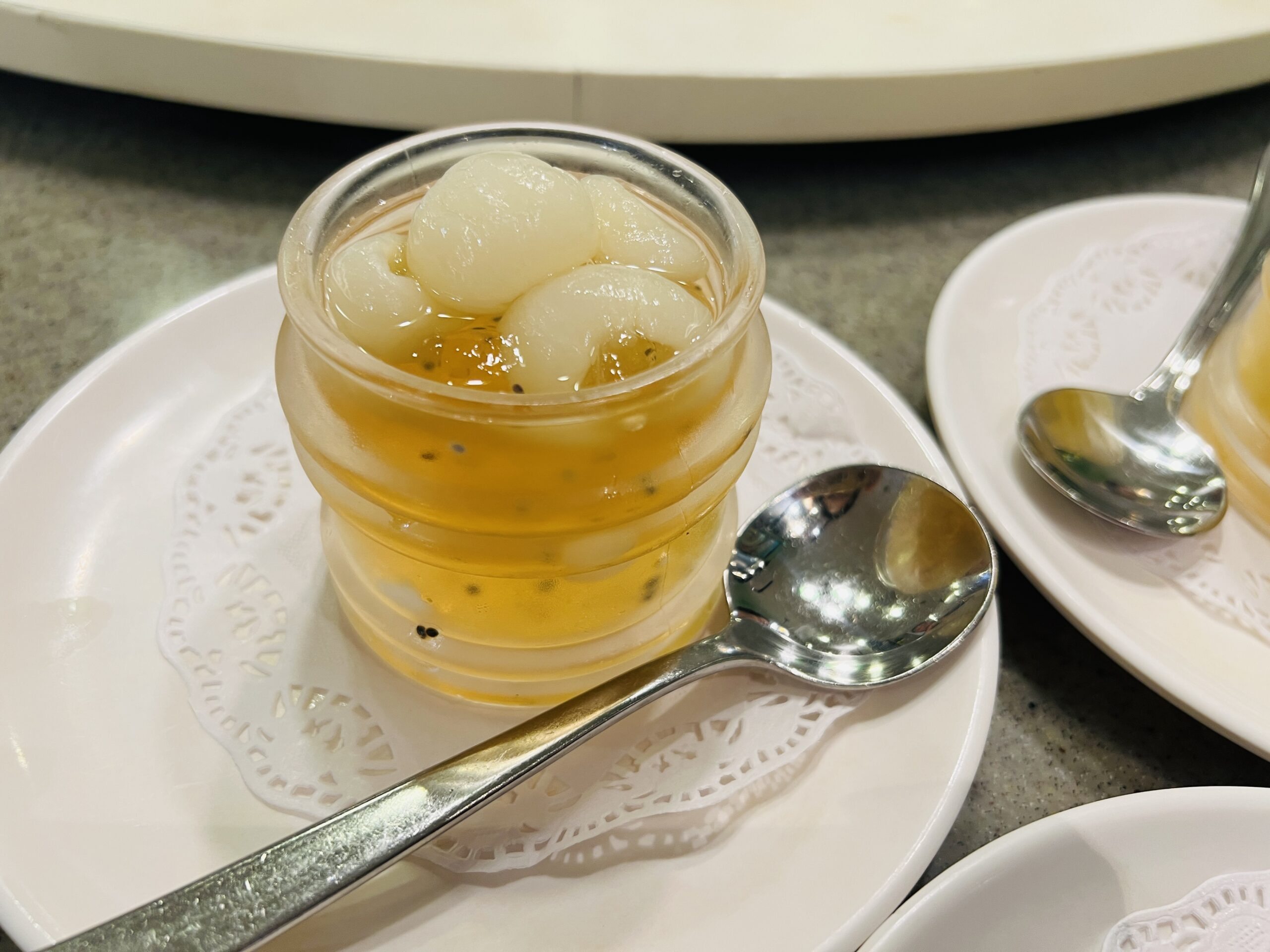 TongLok Teahouse - Chilled Lemongrass Jelly with Logan