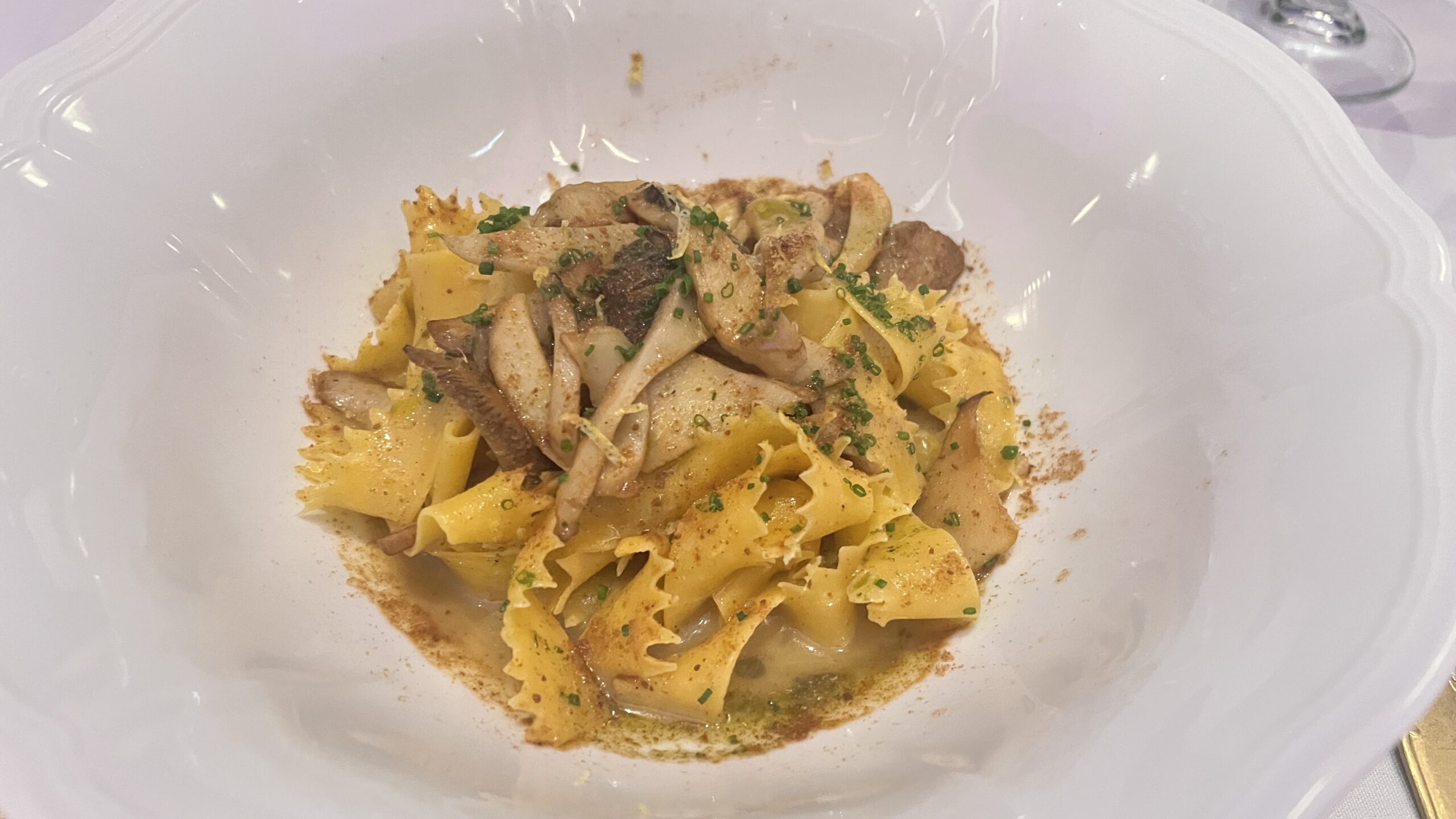 Sospiri - Pappardelle con Funghi e Bottarga